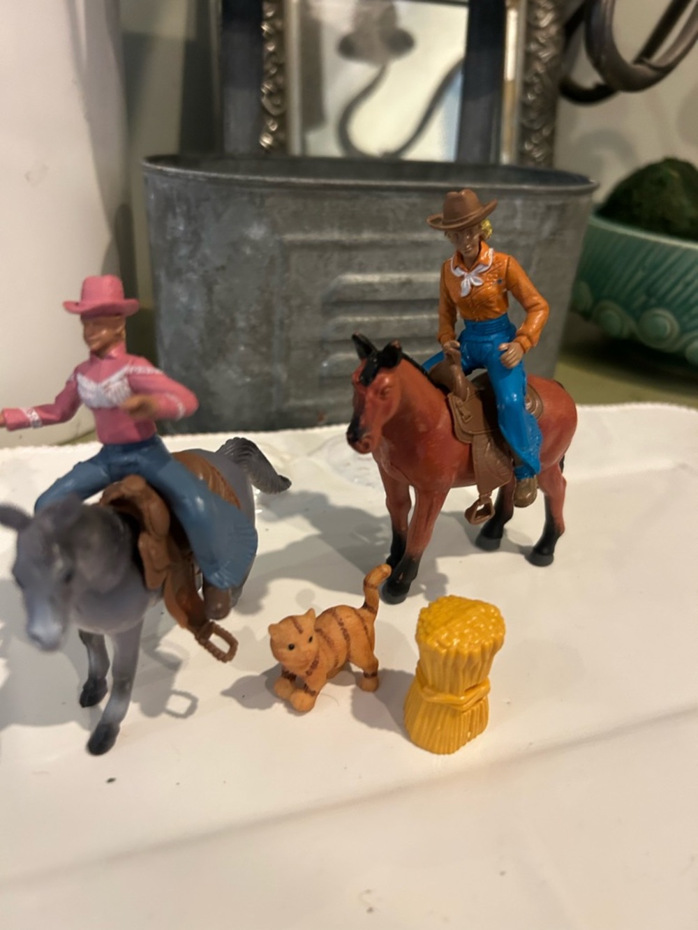 Vintage plastic Wild West toy rodeo pioneer western days play set